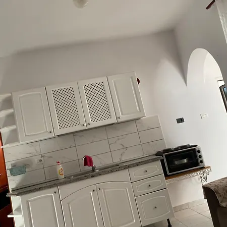 Prive بيت ضيافة تيرانا